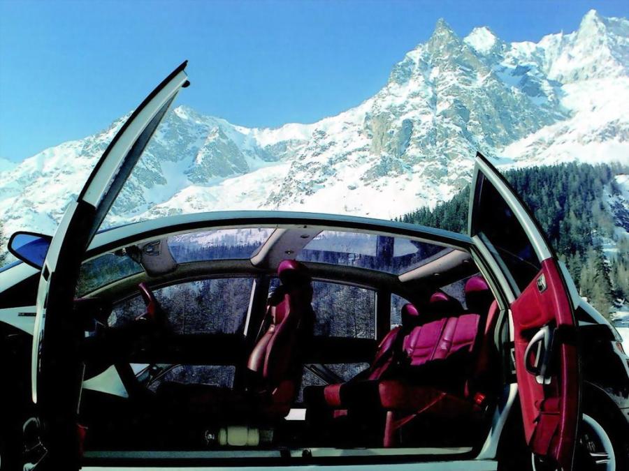  ItalDesign Structura 1998 года  (фото 10 из 14)